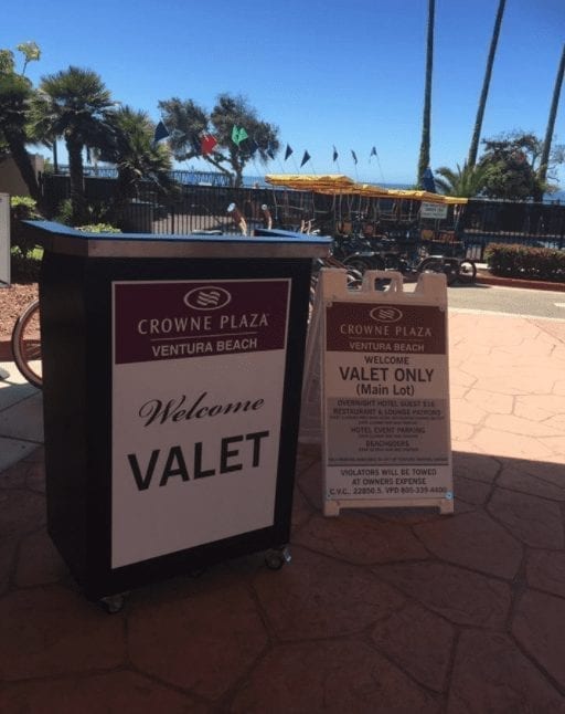 Deluxe Valet podium at Crown Plaza Ventura Beach
