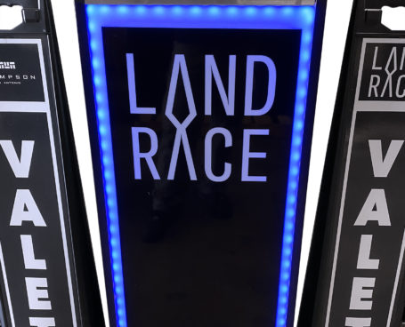 Land Race Compact Podium with Delineators